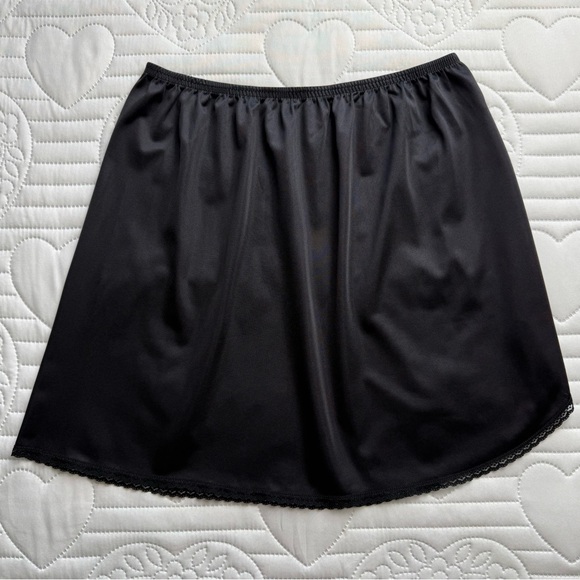 Vintage Vanity Fair Black Mini Nylon Half Slip Skirt Medium - Picture 7 of 9